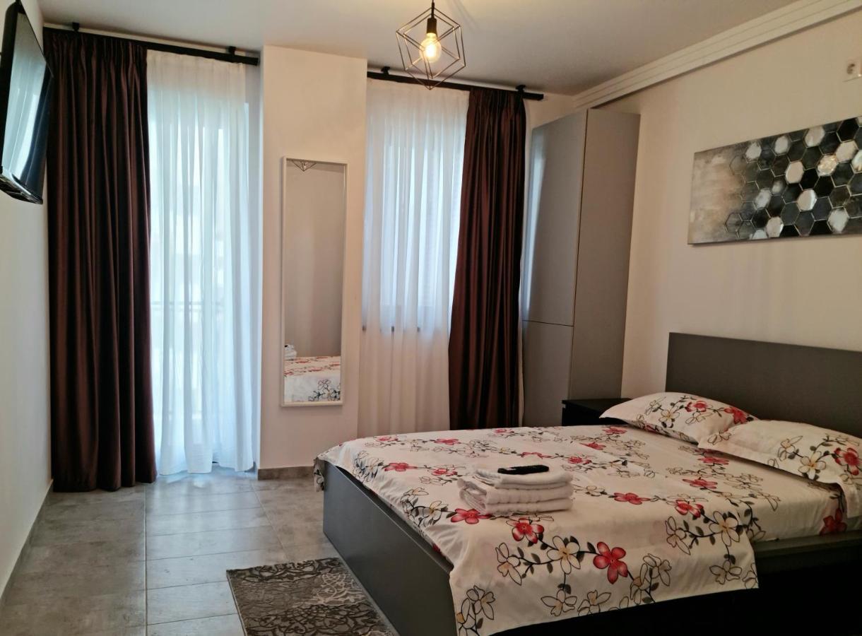 Apartament E'Special No3 アルバ・ユリア エクステリア 写真